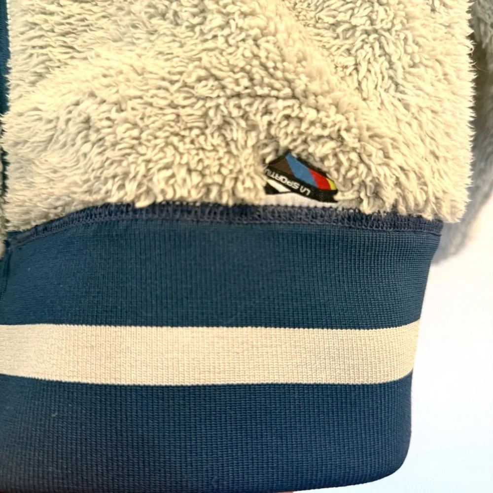 La Sportiva  Ayona Hoodie S Sherpa Fleece Jacket Reversible Teal Blue Climbers - Picture 6 of 15